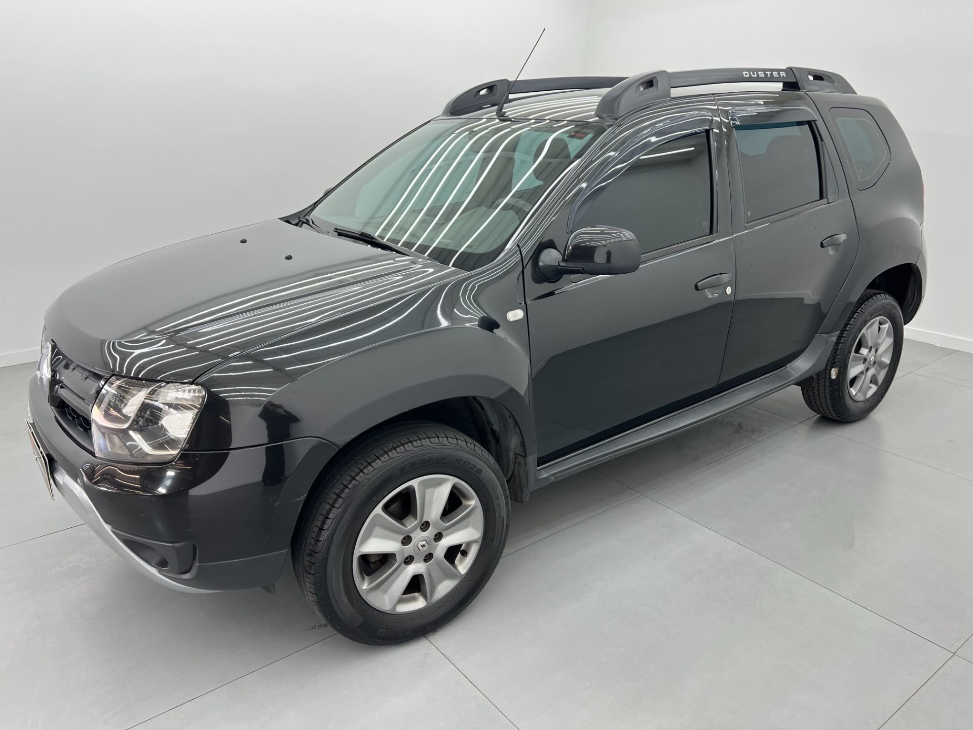 DUSTER - Foto 3